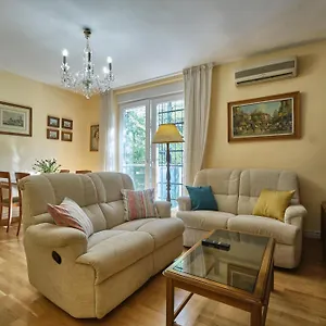Carlos-1 Apartamento